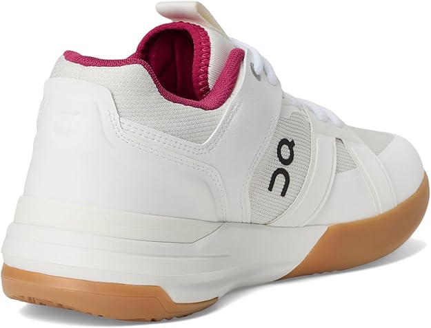 On Womens The Roger Clubhouse Pro Ivory/Grenadine 3WD30054038